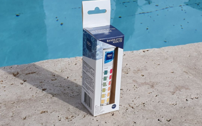 Analysez votre eau en quelques secondes avec les bandelettes test piscine