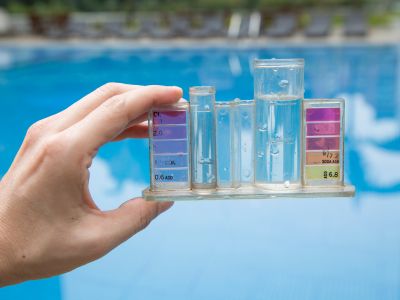 Qu’est-ce qu’un bon pH pour une piscine et comment le maintenir ?