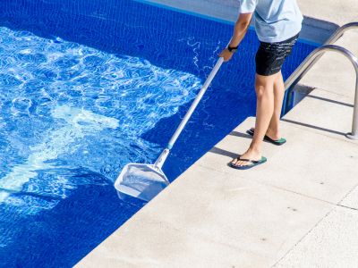 Nettoyage piscine : comment bien nettoyer son bassin ?