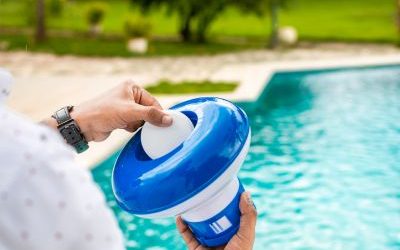 Le guide ultime pour une bonne utilisation du chlore dans votre piscine