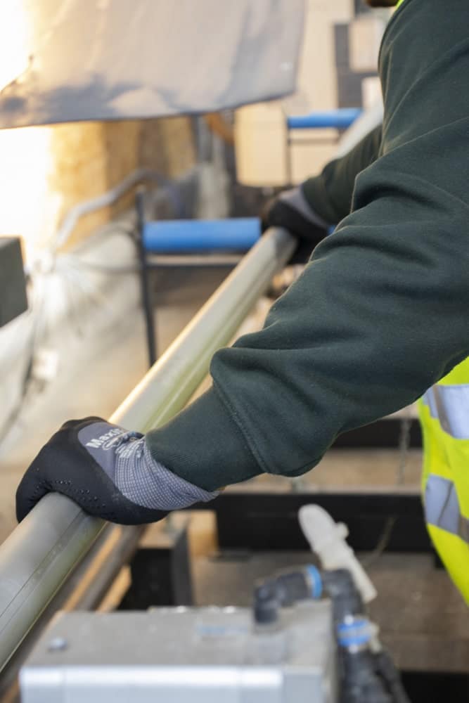 Contrôle et manipulation d’éléments techniques min