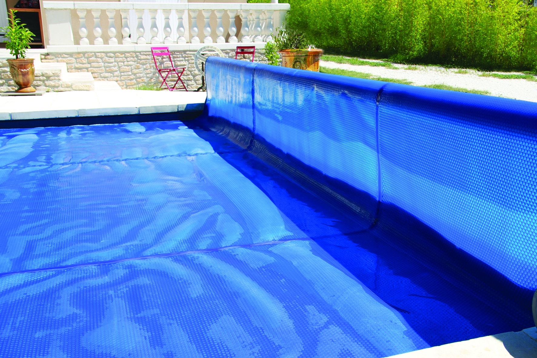 Couverture solaire grise sur-mesure ambiance