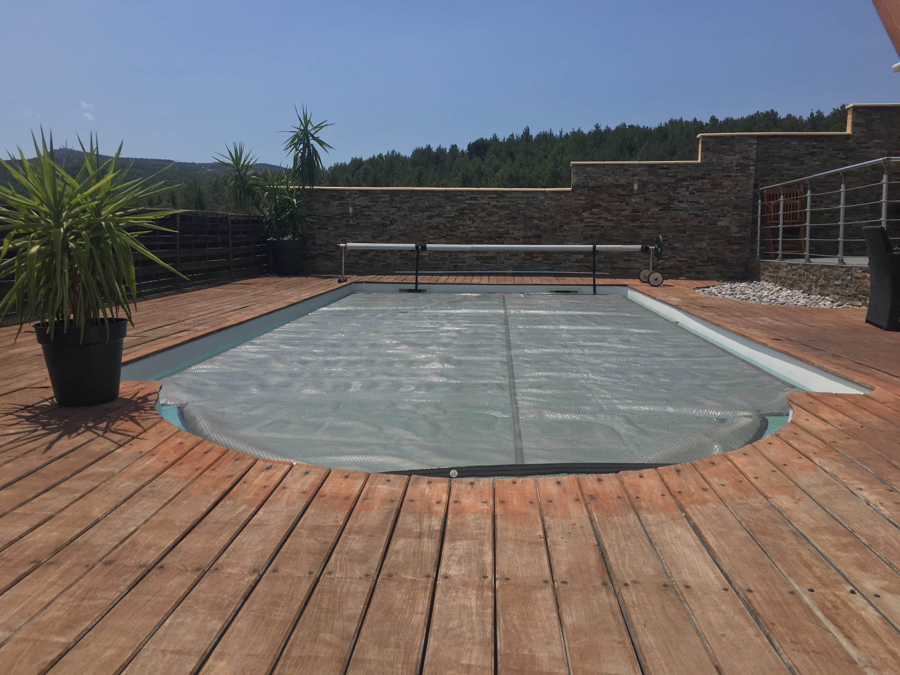 Bâche solaire Expert sur-mesure piscine